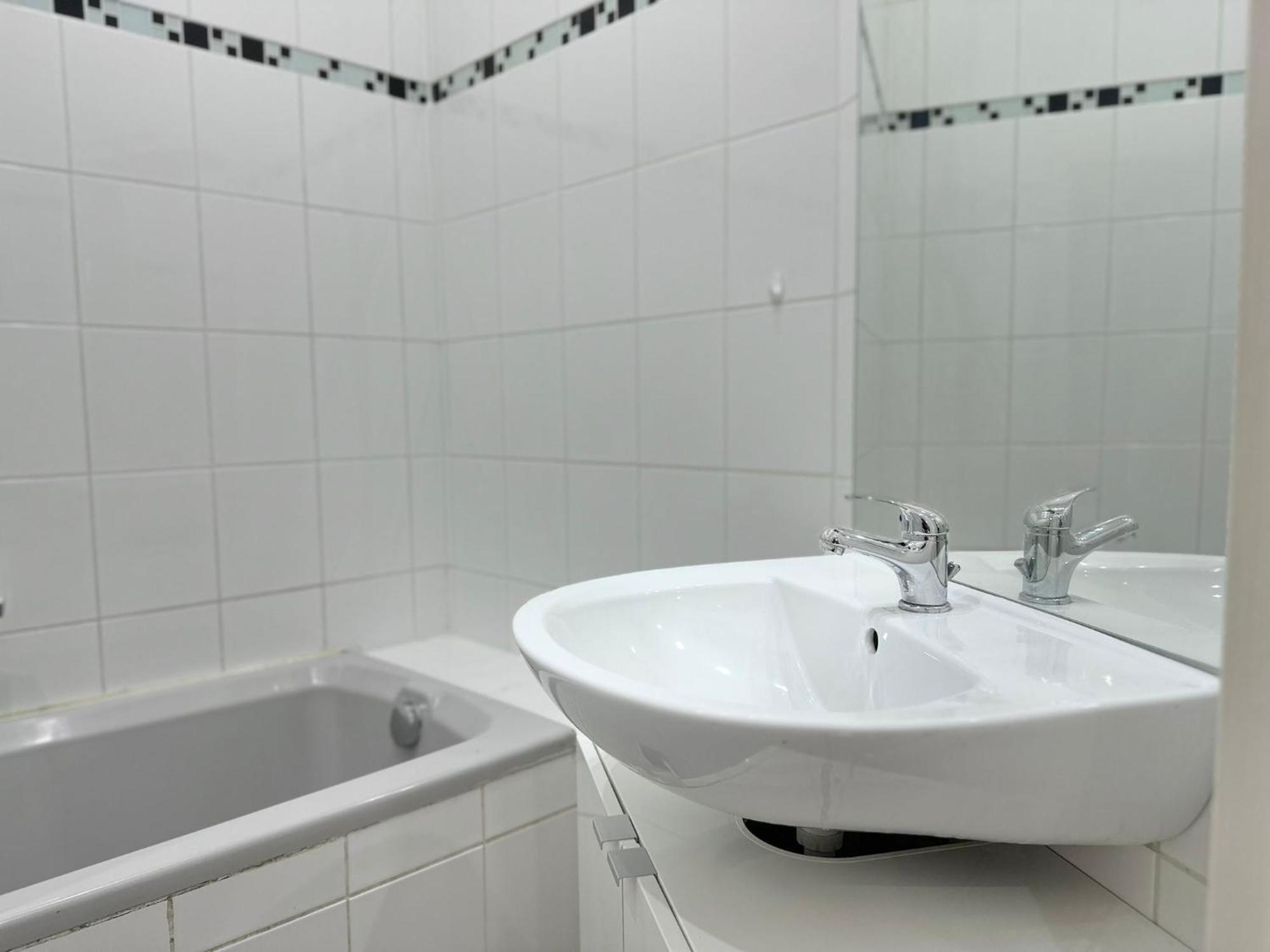 Stylish Und Zentral I 6 Minuten Zur U4 Friedensbruecke Apartamento *